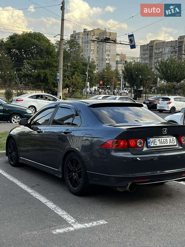 Honda Accord 2003