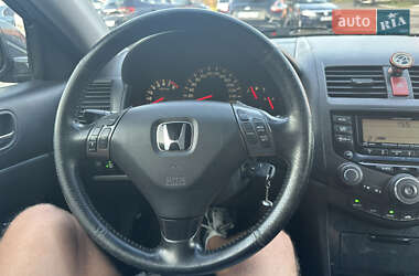 Седан Honda Accord 2005 в 