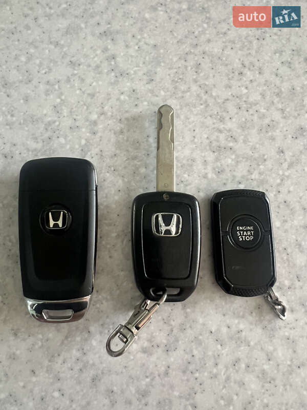 Седан Honda Accord 2016 в Ужгороді