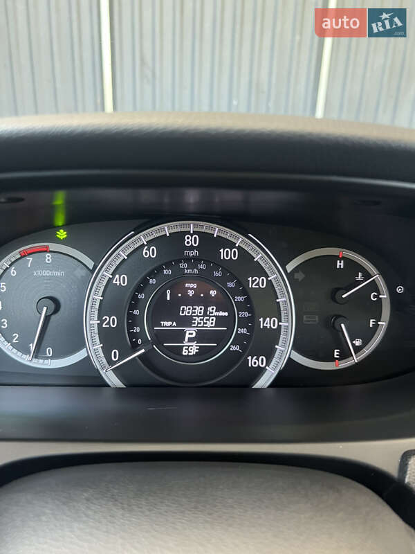 Седан Honda Accord 2016 в Ужгороді