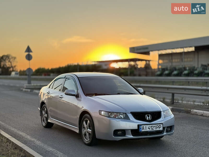 Седан Honda Accord 2004 в 