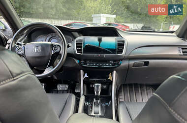 Седан Honda Accord 2017 в 