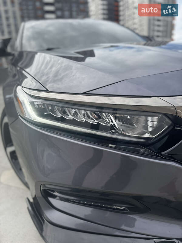 Седан Honda Accord 2018 в Києві
