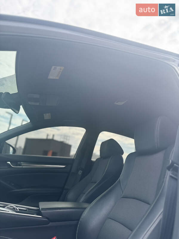 Седан Honda Accord 2018 в Києві