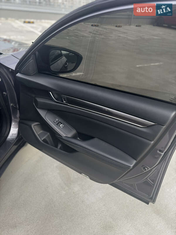 Седан Honda Accord 2018 в Києві