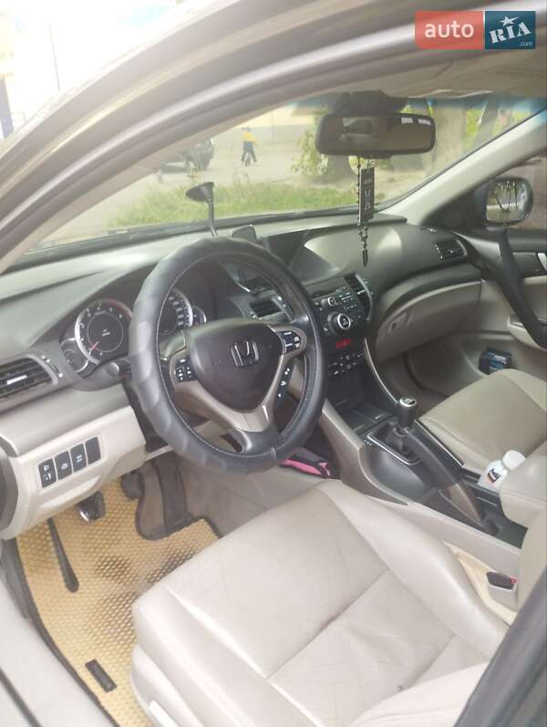 Седан Honda Accord 2009 в Житомирі