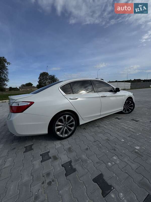 Седан Honda Accord 2015 в Бродах фото 4 Седан Honda Accord 2015 в Бродах