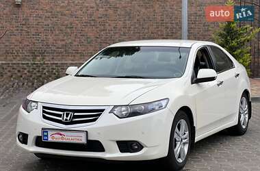 Седан Honda Accord 2011 в 