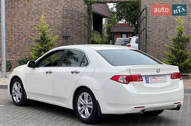 Седан Honda Accord 2011 в 