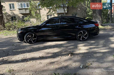 Седан Honda Accord 2018 в 