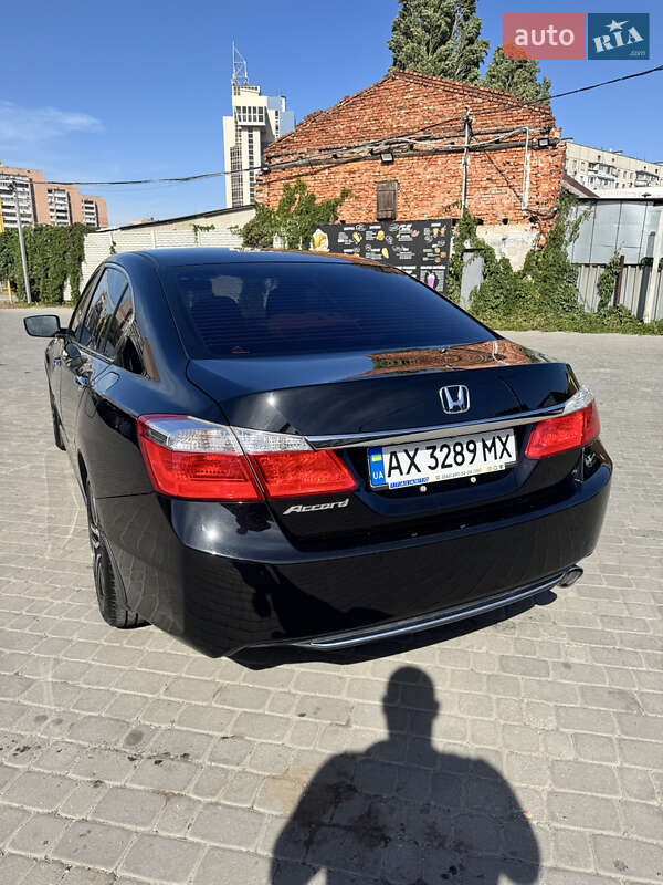 Седан Honda Accord 2015 в Харкові