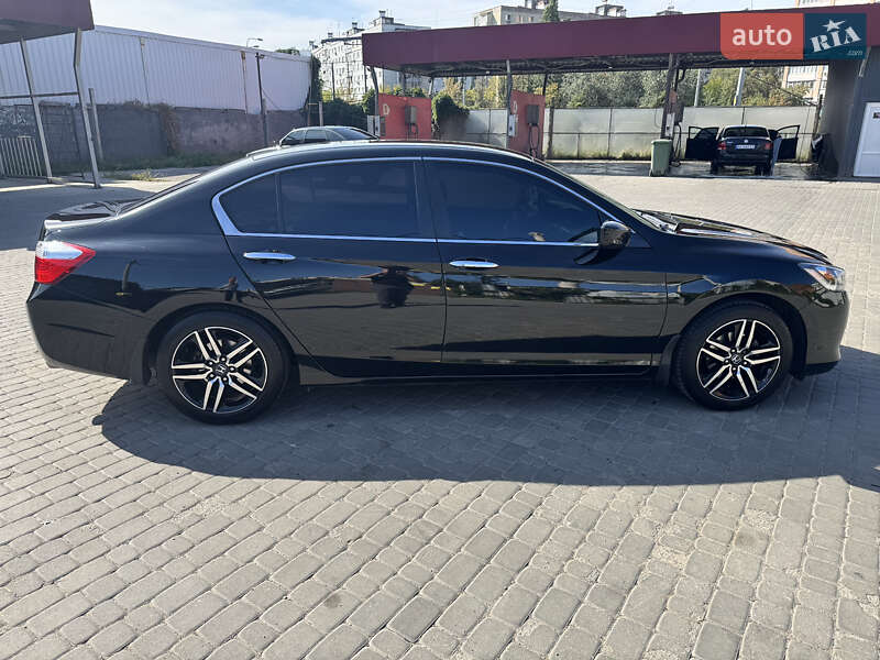 Седан Honda Accord 2015 в Харкові