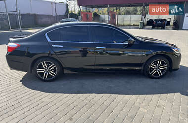 Седан Honda Accord 2015 в 