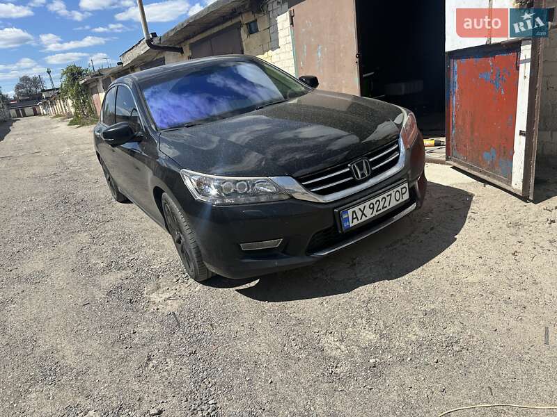 Седан Honda Accord 2013 в Харькове