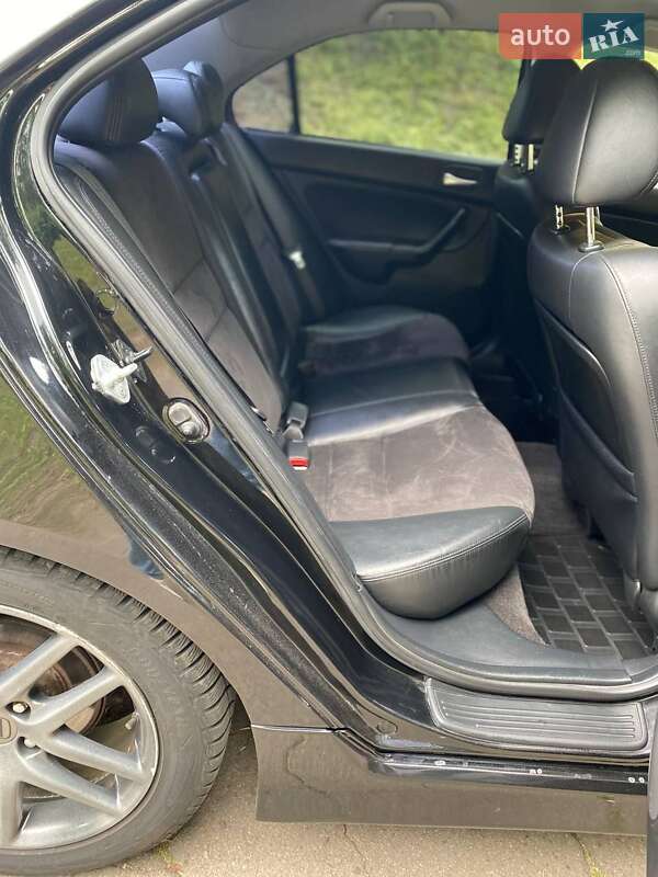 Седан Honda Accord 2007 в Остроге