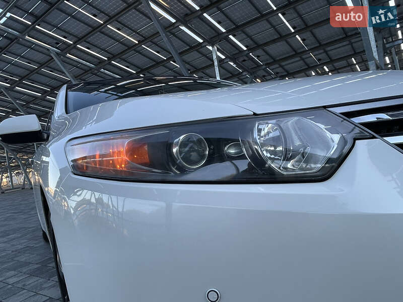 Седан Honda Accord 2008 в Львове