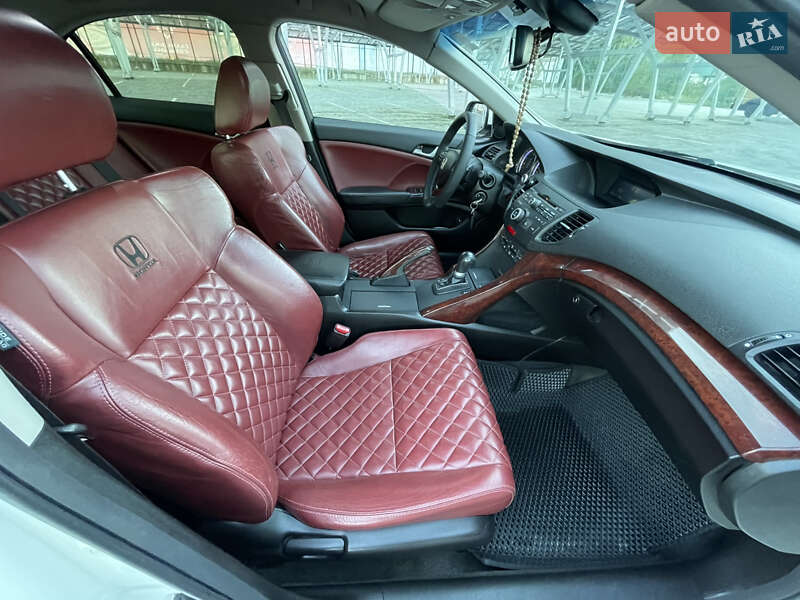 Седан Honda Accord 2008 в Львове
