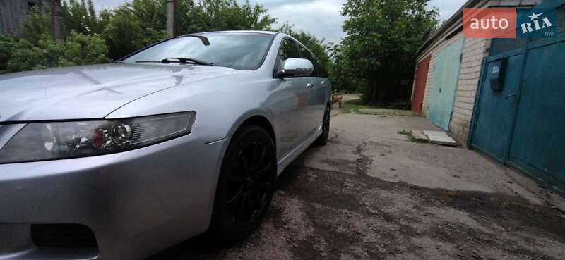 Універсал Honda Accord 2004 в Дніпрі