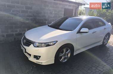 Седан Honda Accord 2010 в Киеве