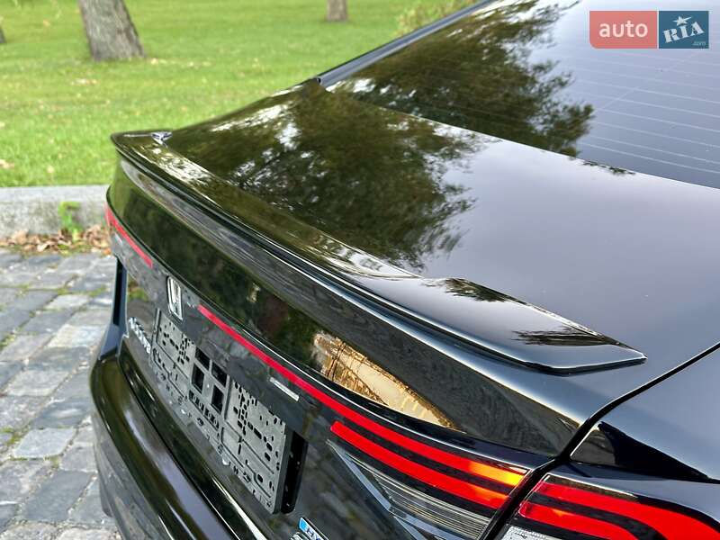 Седан Honda Accord 2023 в Киеве