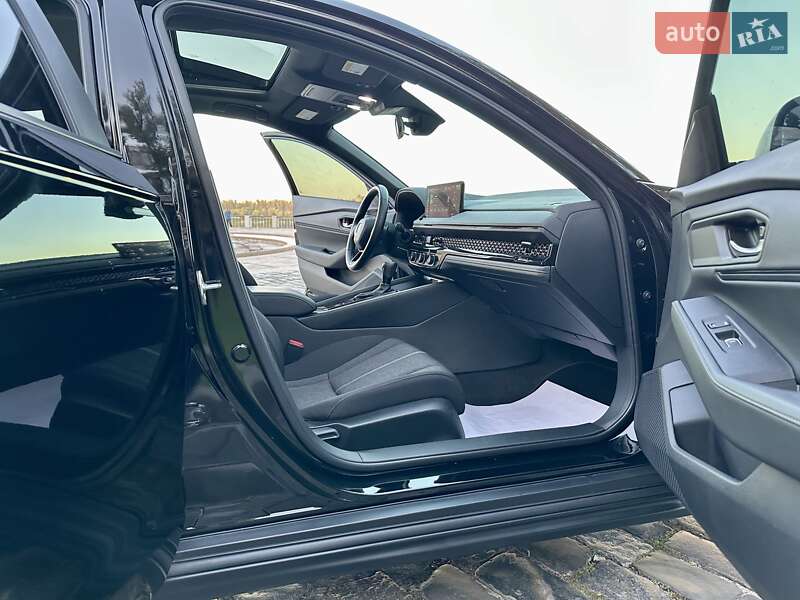 Седан Honda Accord 2023 в Киеве