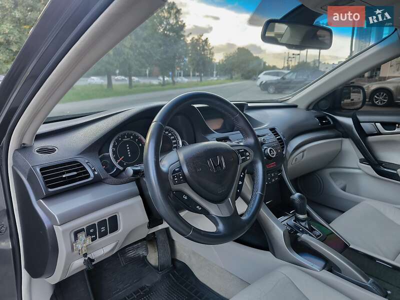 Седан Honda Accord 2008 в Днепре