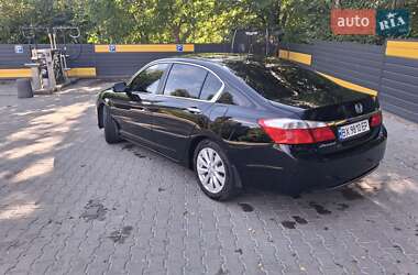 Седан Honda Accord 2015 в 