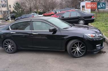 Седан Honda Accord 2015 в 