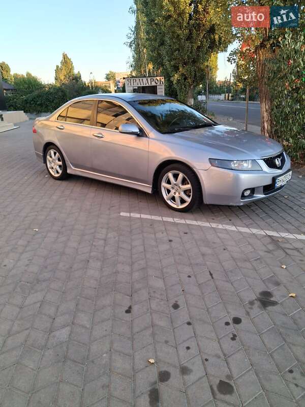 Седан Honda Accord 2004 в Черноморске