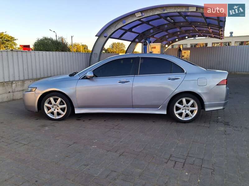 Седан Honda Accord 2004 в Черноморске