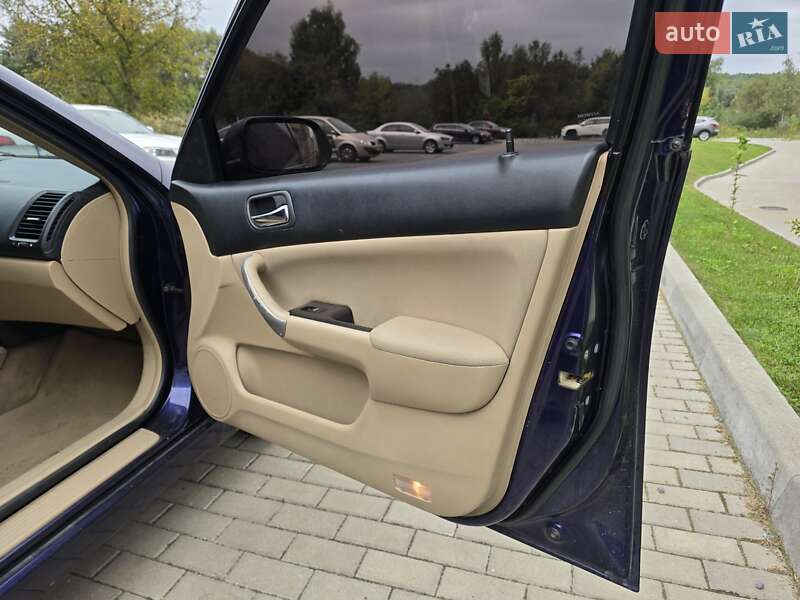 Седан Honda Accord 2003 в Львове
