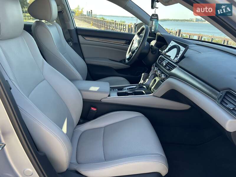 Седан Honda Accord 2019 в Дніпрі