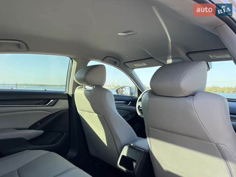 Седан Honda Accord 2019 в Дніпрі