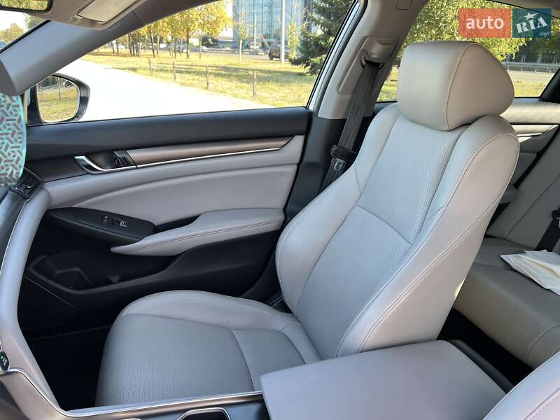 Седан Honda Accord 2019 в Дніпрі