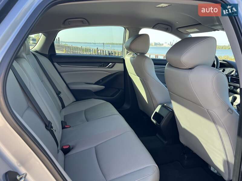 Седан Honda Accord 2019 в Дніпрі