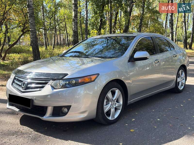 Седан Honda Accord 2011 в Ахтырке