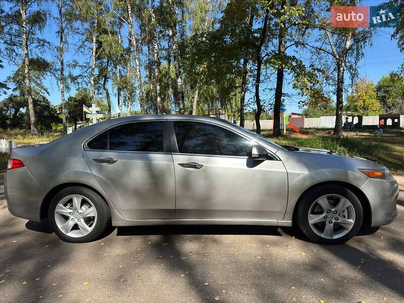 Седан Honda Accord 2011 в Ахтырке
