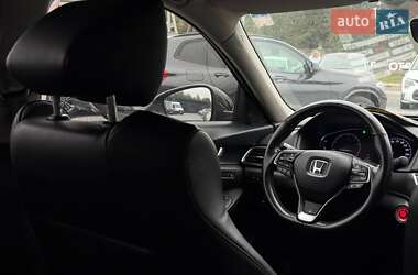 Седан Honda Accord 2018 в 