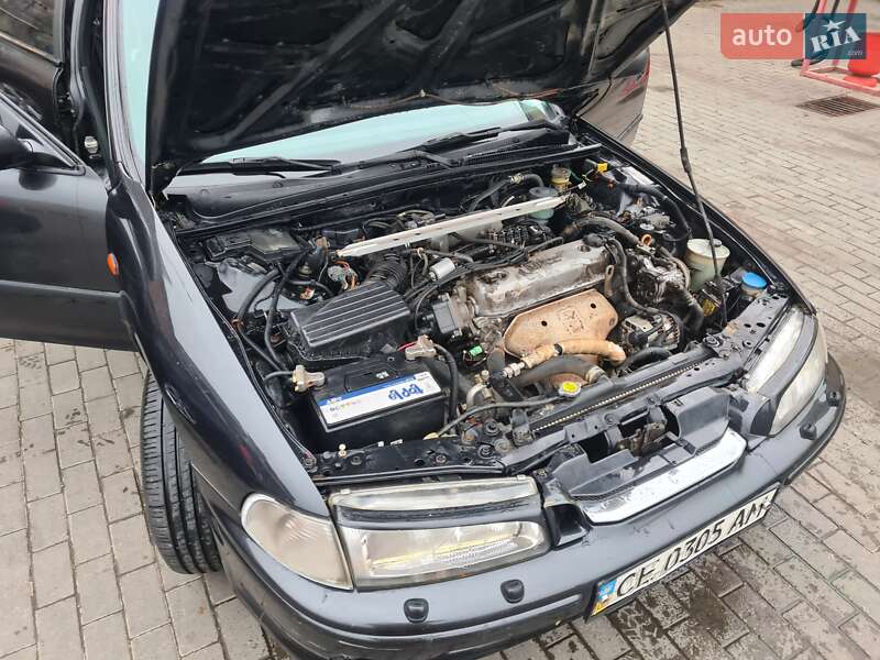 Седан Honda Accord 1994 в Чернівцях