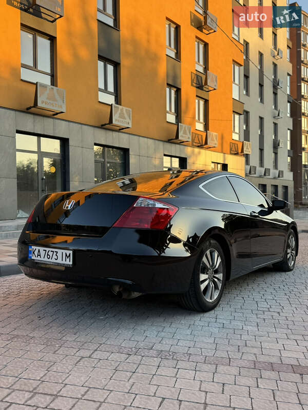 Купе Honda Accord 2008 в Запорожье
