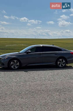 Седан Honda Accord 2017 в Кривом Роге