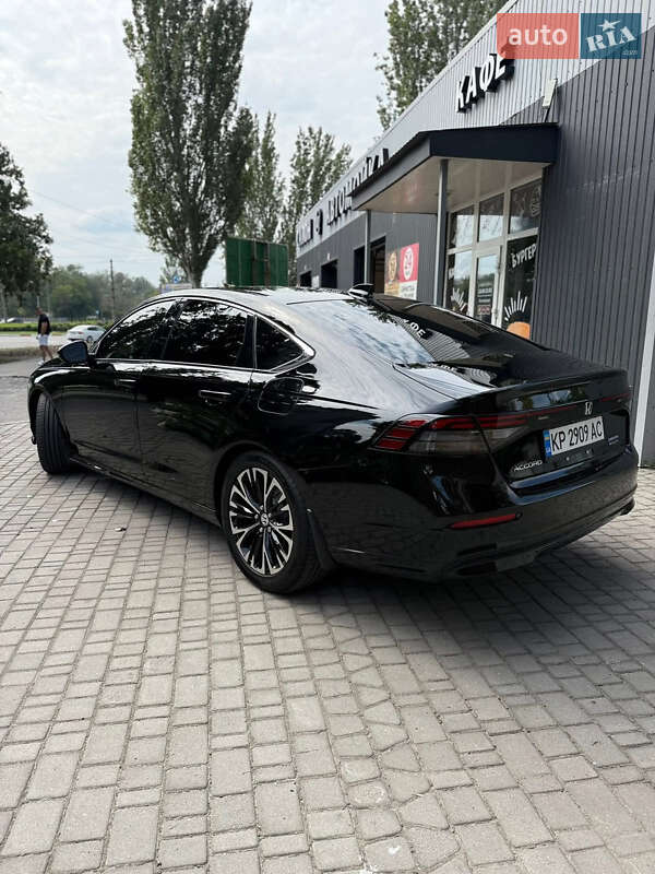 Седан Honda Accord 2023 в Днепре