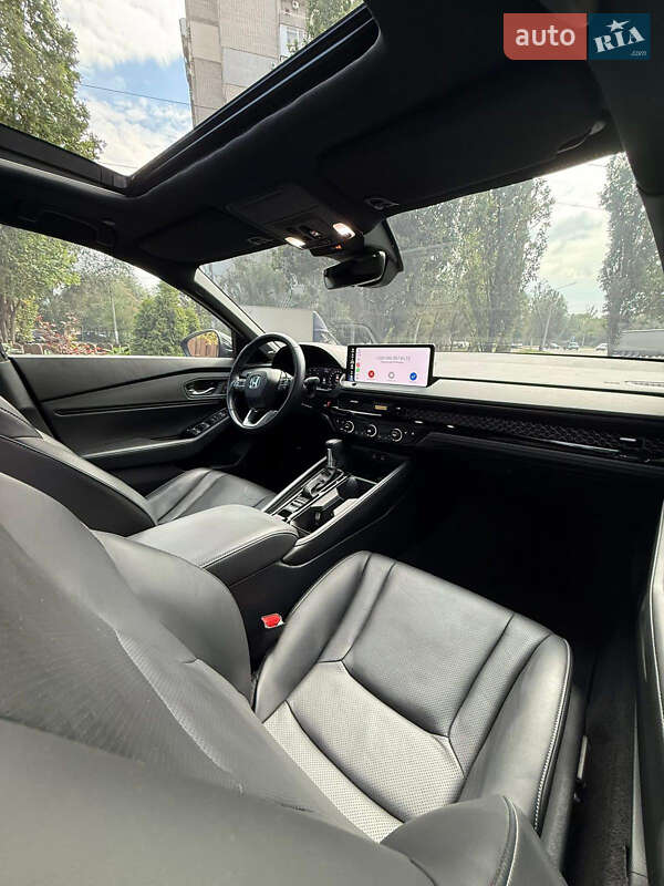 Седан Honda Accord 2023 в Днепре