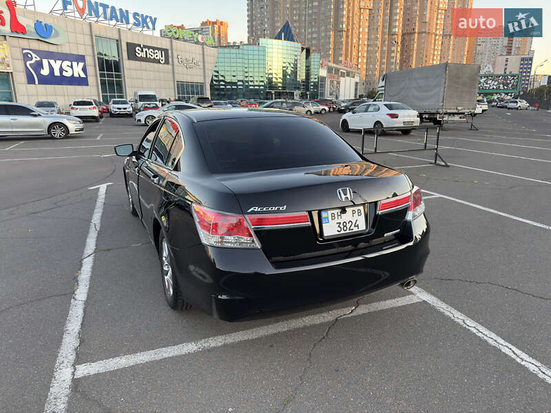 Седан Honda Accord 2012 в Одессе