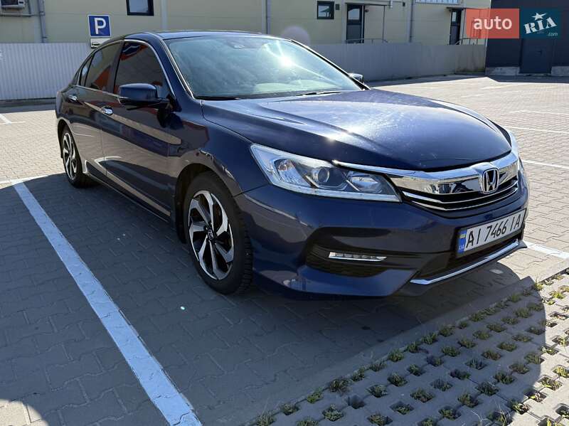 Седан Honda Accord 2015 в Києві
