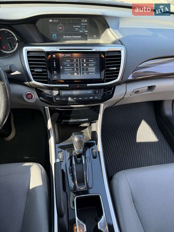 Седан Honda Accord 2015 в Києві