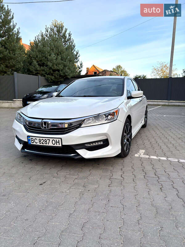 Седан Honda Accord 2017 в Самборе