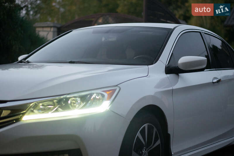 Седан Honda Accord 2017 в Самборе