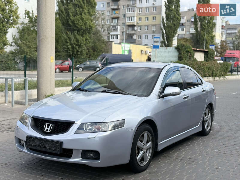 Седан Honda Accord 2004 в Днепре