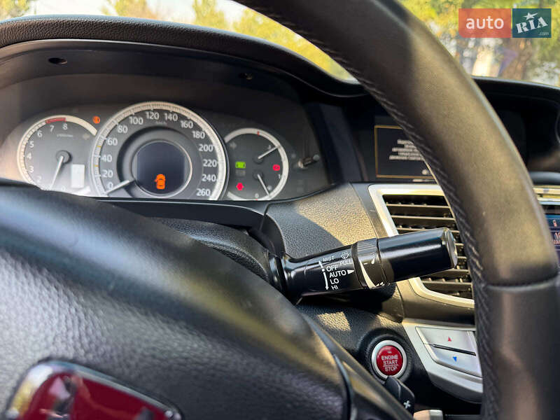 Седан Honda Accord 2013 в Запоріжжі